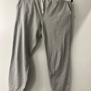 Gray Women’s Vuori Jogger Pants